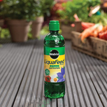 Miracle-Gro Liqua Feed Advanced All Purpose Plant Food Starter Kit Refill & Gun